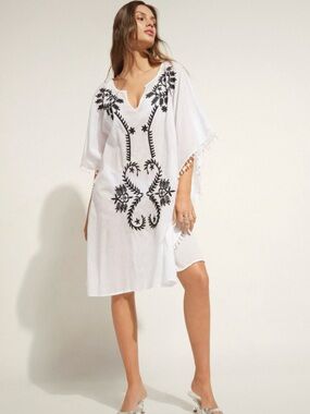 Boho cover up  Pom Pom Beach Kaftan Tunic Cover Up White Black OS